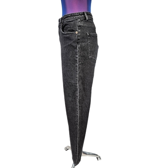 H&M Stonewashed Black‎ Denim Mom Jeans Tapered Leg Size 12 Women's L19 - Picture 5 of 11